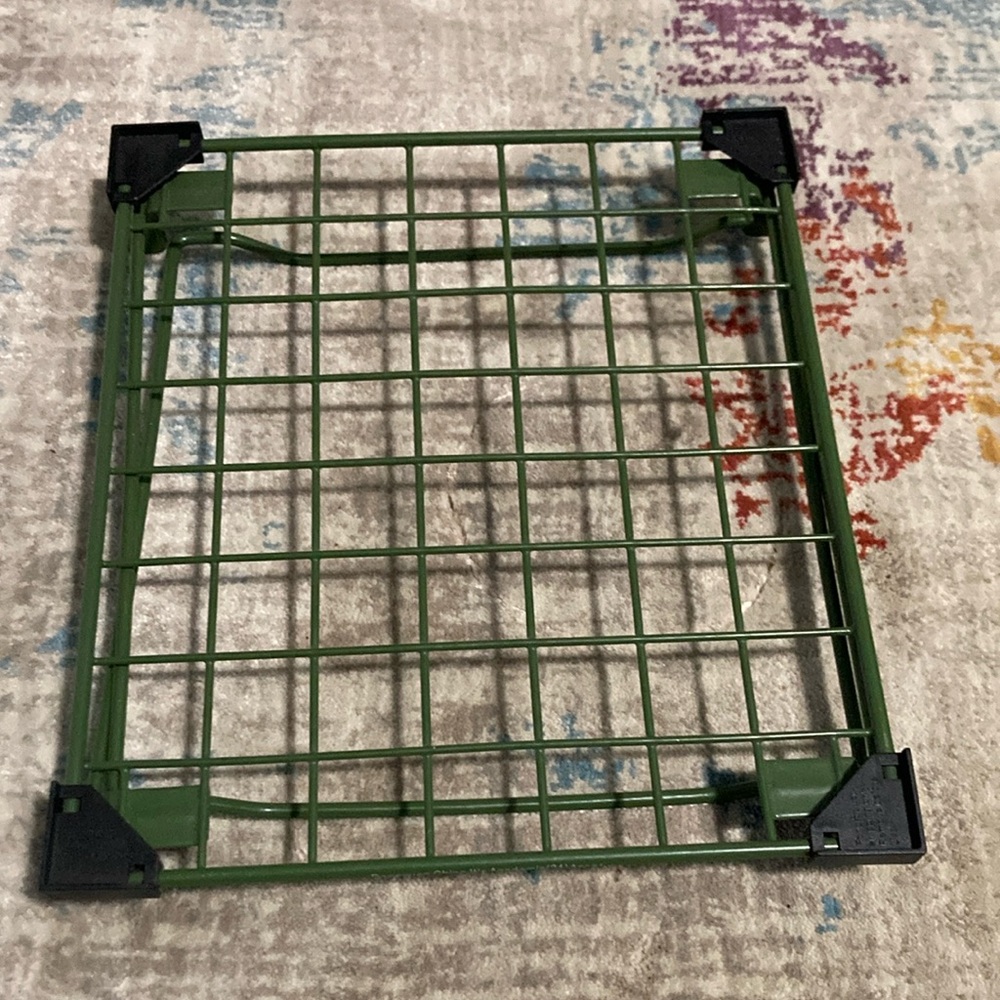 3/$5 collapsible locker shelf